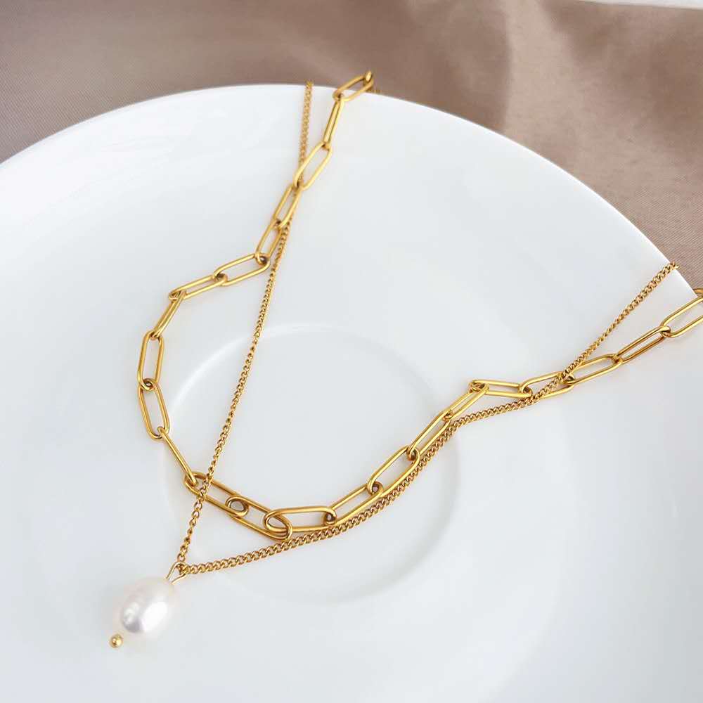 Luna Baroque Pearl Necklace