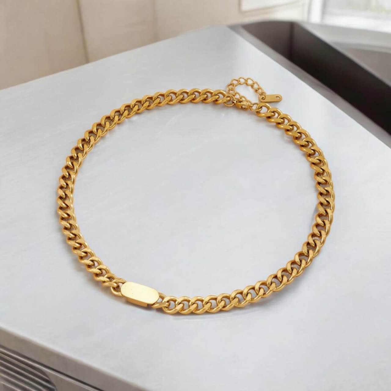 Luxury 18K Gold Necklace & Bracelet Set
