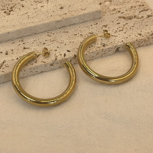 Villioro Classic Gold Hoop Earrings